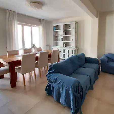 Casa Di Nicola * Виареджо